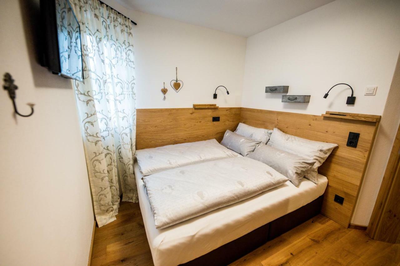Leni'S Appartements Fieberbrunn Buitenkant foto
